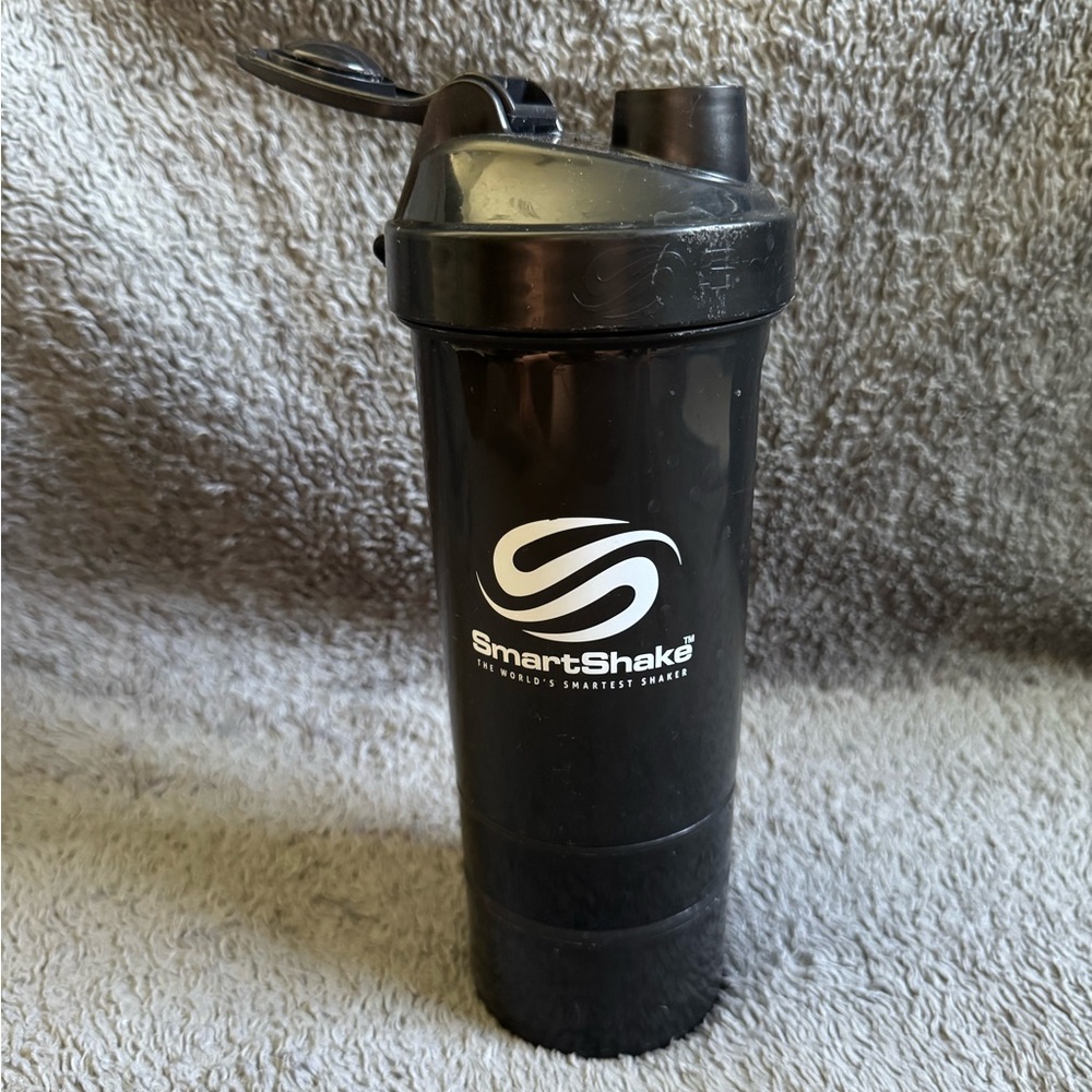 SmartShake Water/Protein Shaker Bottle, 20oz, Black